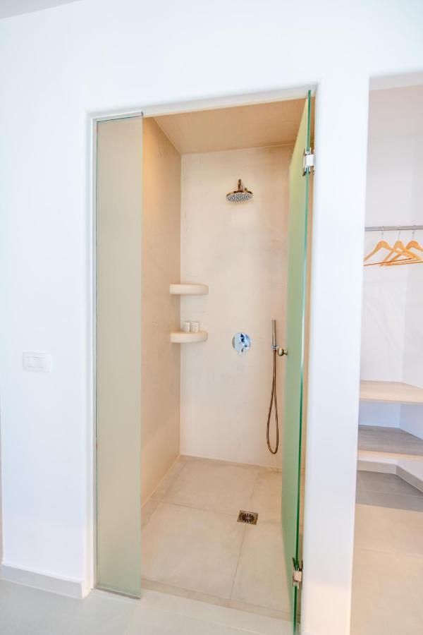 Oyster Luxury Suites 易莫洛林 外观 照片